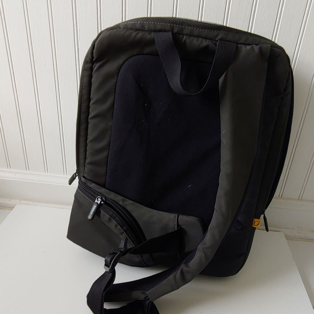 Incase Backpack - image 4